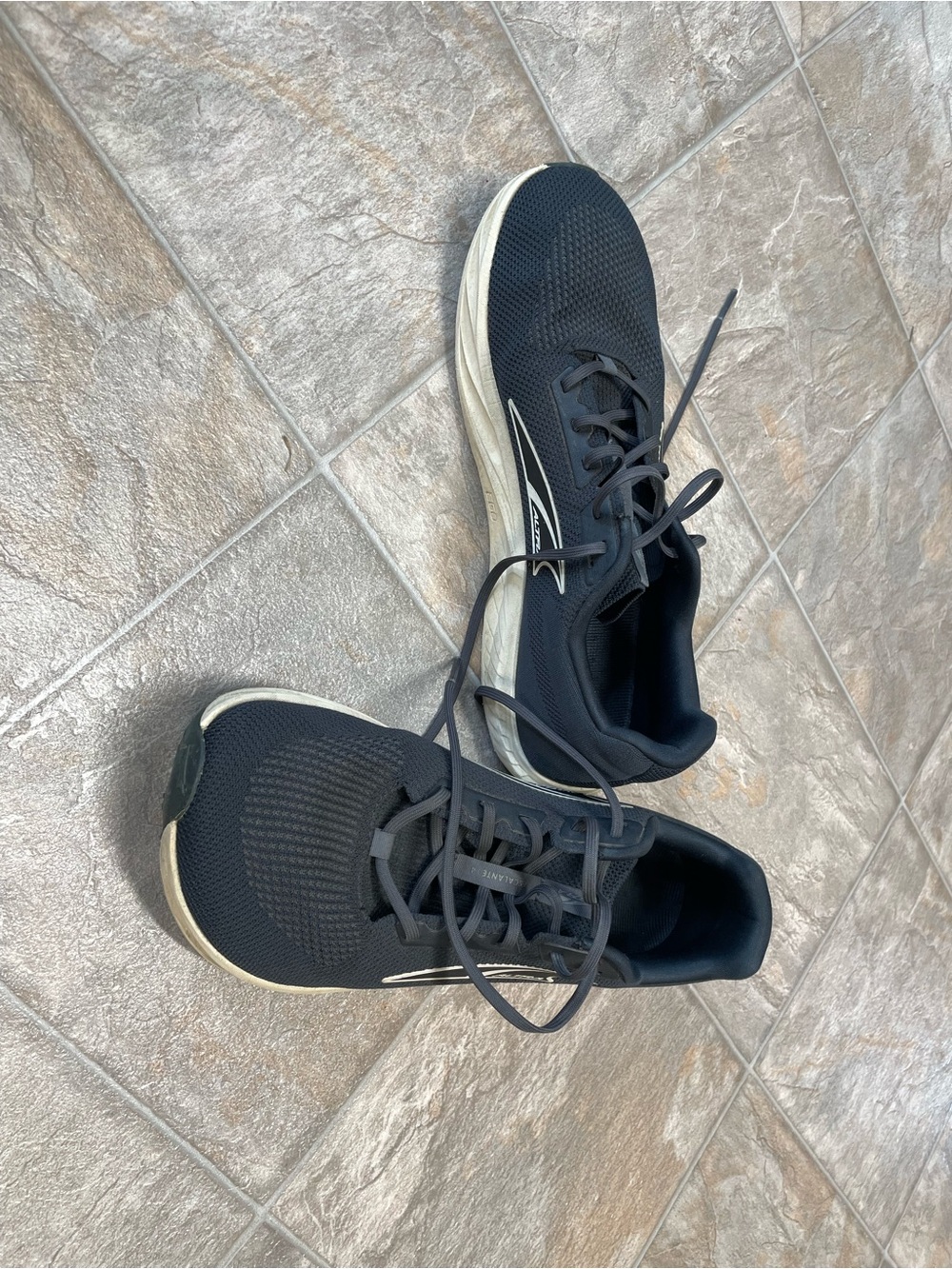 Altra Escalante 4 Mens’ 10.5 Black